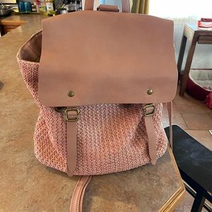 Jen and Co. woven back pack/bag